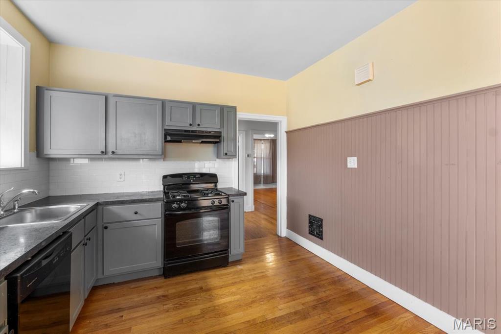 St Louis, Missouri 63116, United States, 2 Bedrooms Bedrooms, ,1 BathroomBathrooms,Residential,Active,195211