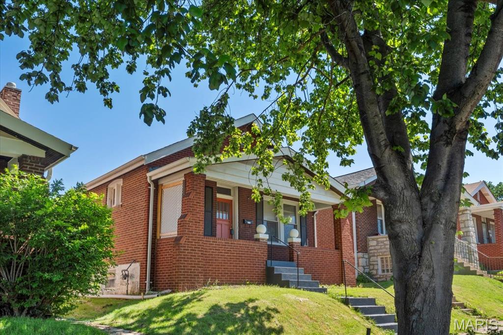 St Louis, Missouri 63116, United States, 2 Bedrooms Bedrooms, ,1 BathroomBathrooms,Residential,Active,195211