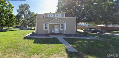 Photo of 812 Washington Street, St Libory, IL 62282 (MLS # 25081170)