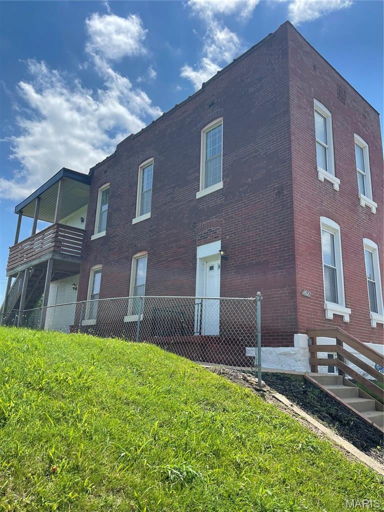 Photo of 4620 Pennsylvania Avenue, St Louis, MO 63111 (MLS # 26042658)