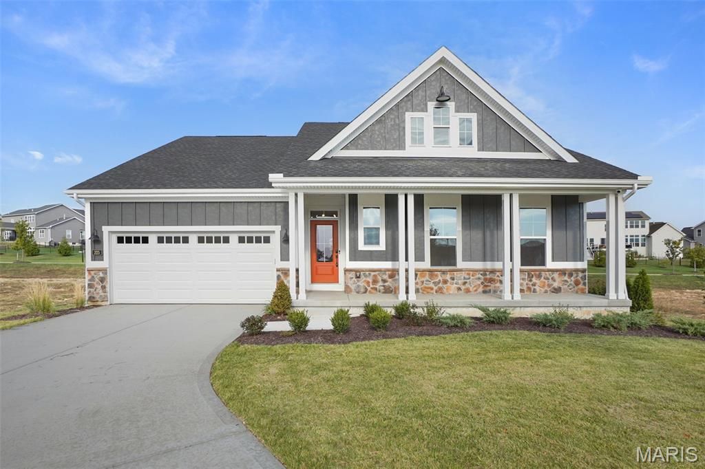 Photo of 325 Kingsbarns Court, Dardenne Prairie, MO 63368 (MLS # 25070733)