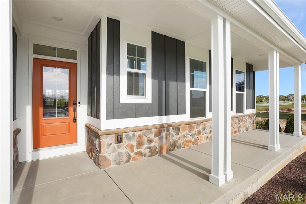 Photo of 325 Kingsbarns Court, Dardenne Prairie, MO 63368 (MLS # 25070733)