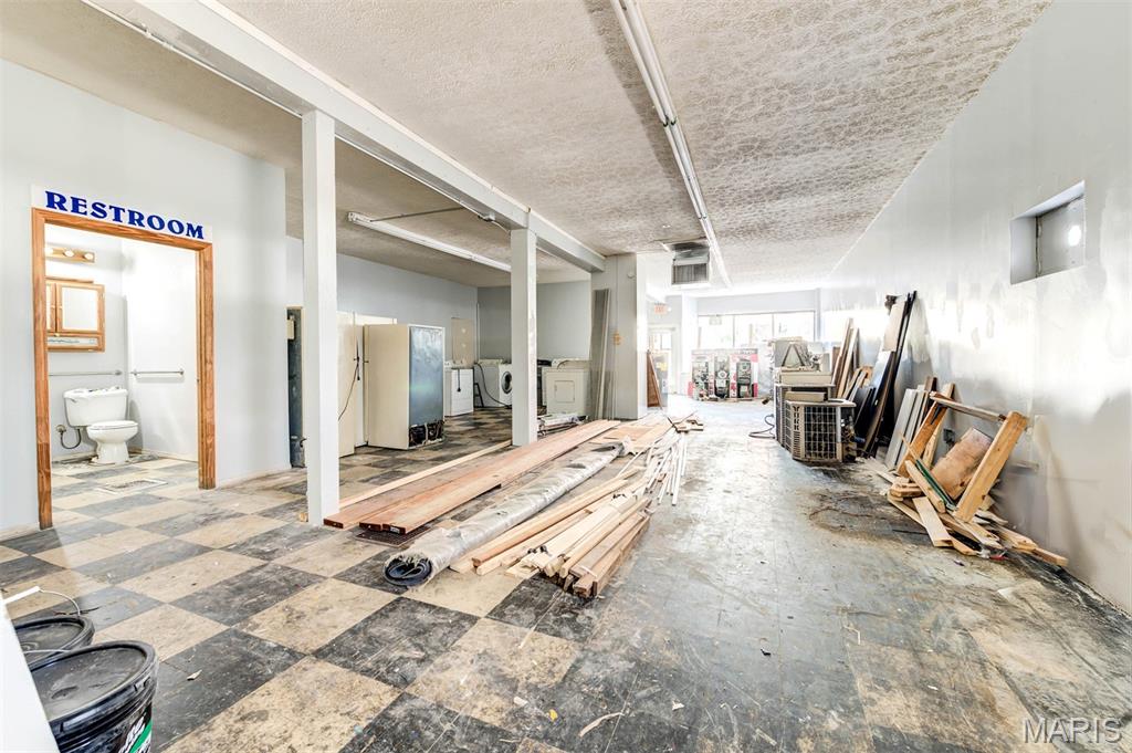 Acmar Place - Commercial Sale