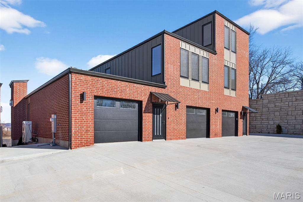 1017 River Bluff Drive