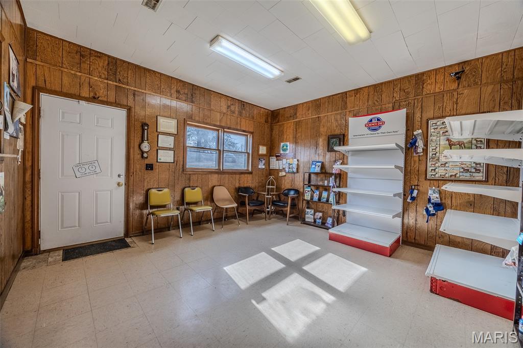 none - Commercial Sale