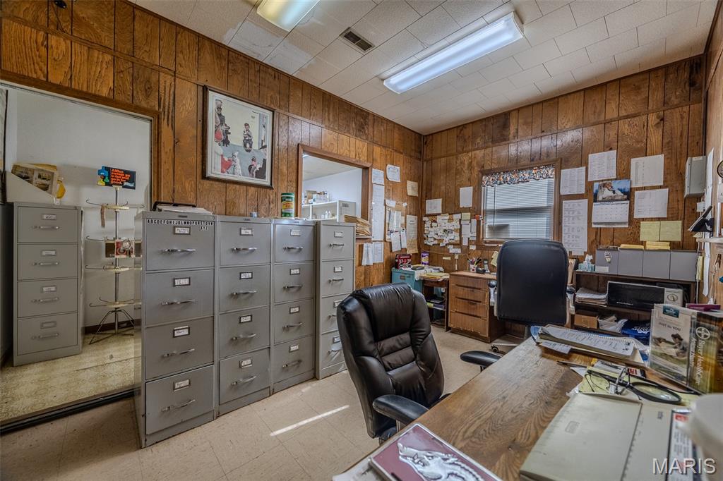 none - Commercial Sale