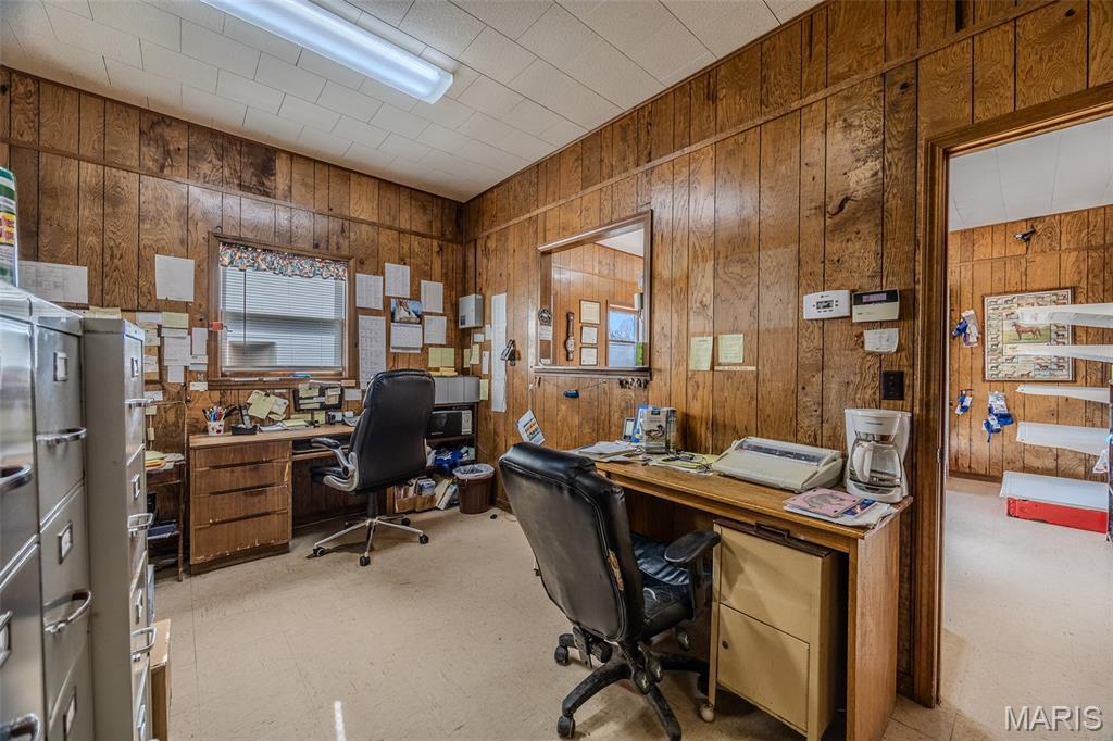 none - Commercial Sale