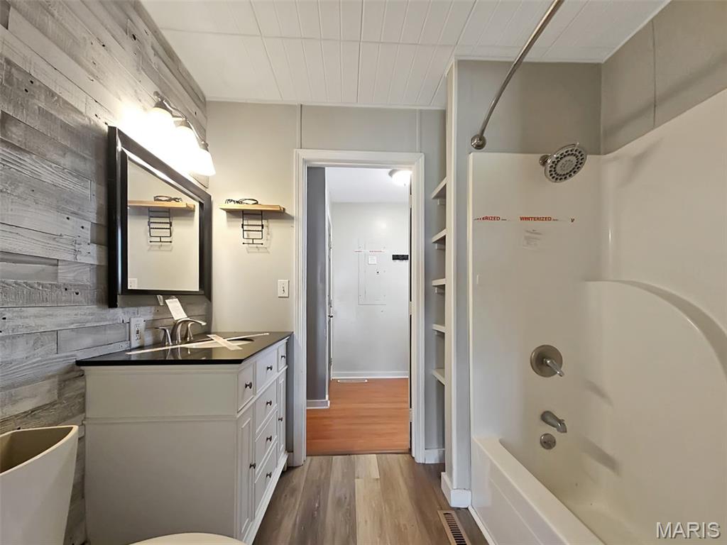 Clevlen & Foleys Sub - Residential