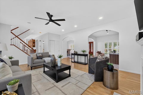 Tiny photo for 902 Stablefield Court, Creve Coeur, MO 63141 (MLS # 26050864)
