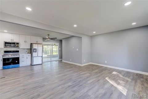 Tiny photo for 1481 Werremeyer Place, Creve Coeur, MO 63132 (MLS # 25070018)