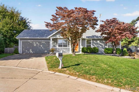 Photo of 2 Bald Hill Court, St Peters, MO 63304 (MLS # 26068767)