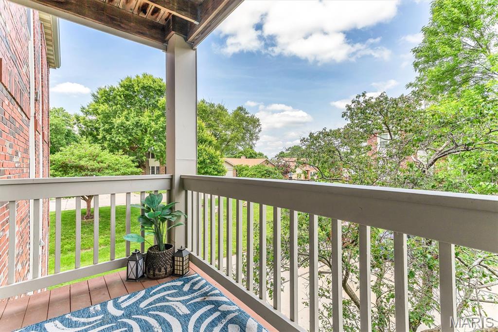 Kenrick Parke Condo Ph Six - Residential
