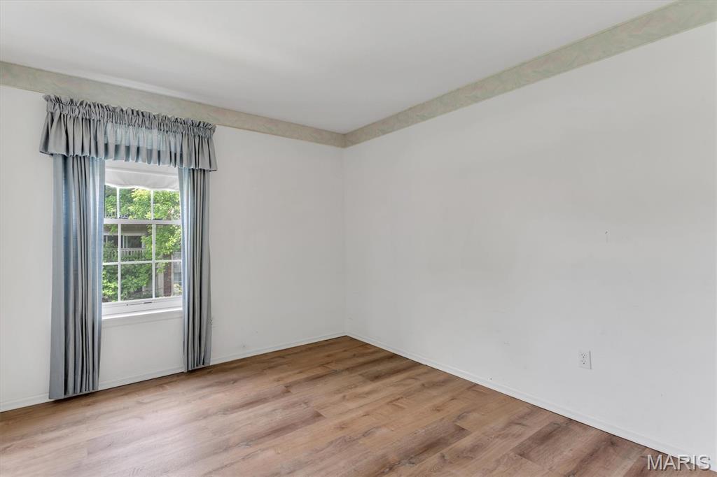 Kenrick Parke Condo Ph Six - Residential