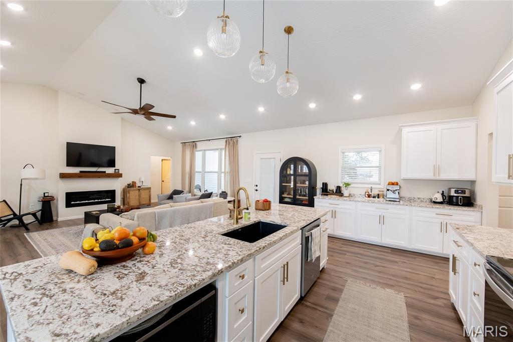 Country Trace Sub - Residential