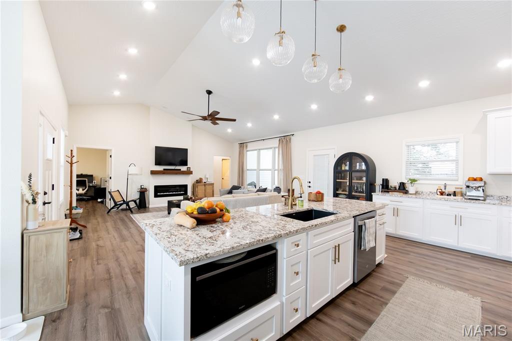 Country Trace Sub - Residential