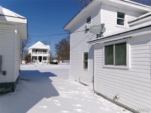 Tiny photo for 1106 W Centennial, Bowling Green, MO 63334 (MLS # 26003170)