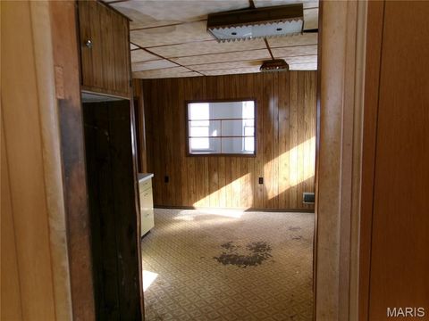 Tiny photo for 1106 W Centennial, Bowling Green, MO 63334 (MLS # 26003170)