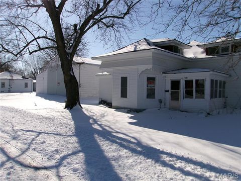 Tiny photo for 1106 W Centennial, Bowling Green, MO 63334 (MLS # 26003170)