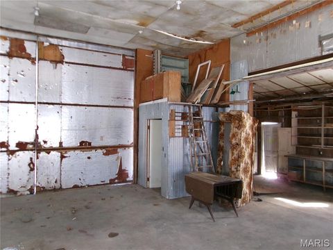 Tiny photo for 1106 W Centennial, Bowling Green, MO 63334 (MLS # 26003170)