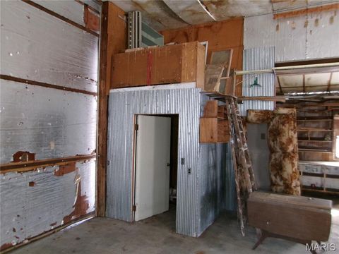 Tiny photo for 1106 W Centennial, Bowling Green, MO 63334 (MLS # 26003170)