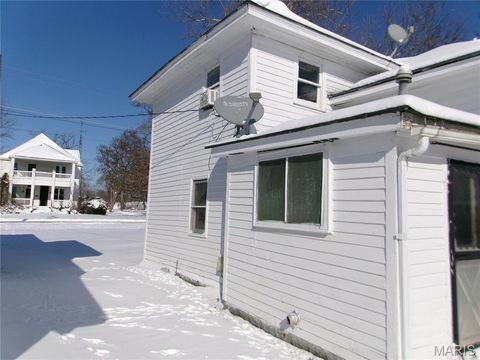 Tiny photo for 1106 W Centennial, Bowling Green, MO 63334 (MLS # 26003170)