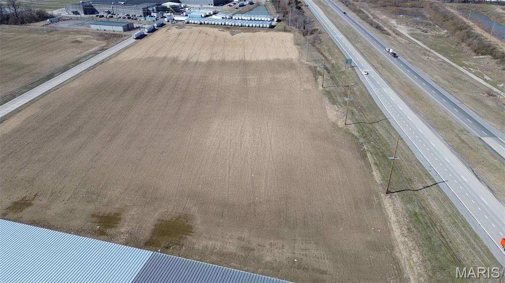 Photo of 0 Highway 61 S, Sikeston, MO 63801 (MLS # 26026373)