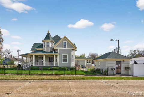 Tiny photo for 303 Dorothy Street, Sikeston, MO 63801 (MLS # 26018985)