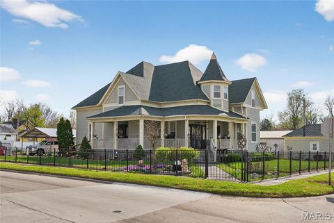 Tiny photo for 303 Dorothy Street, Sikeston, MO 63801 (MLS # 26018985)