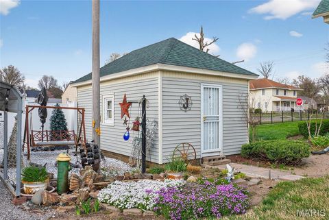 Tiny photo for 303 Dorothy Street, Sikeston, MO 63801 (MLS # 26018985)