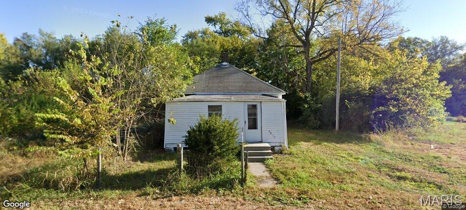 Photo 1 of 4 — 3815 Walnut Avenue, East St Louis, IL 62207