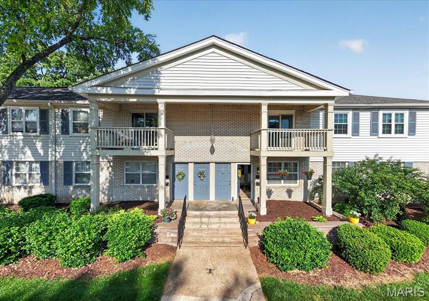 Rare opportunity in this sought-after community! This beautifully maintained upper-level end unit offers 3 bedrooms and 1 bath- a highly uncommon floor plan for the complex. Ideally situated in a prime location within the community, this condo features updated finishes, abundant natural light, and the added privacy only an end unit can provide. Enjoy the convenience of an in-unit washer and dryer, spacious living areas, and the pride of ownership throughout. Relax with lazy afternoons poolside or take a stroll to nearby shops, restaurants, and everyday services-many just steps away, or a short drive from home. Located just South of Clayton and minutes
from Tillis Park with easy highway access, this condo truly has it all. Move-in ready and a standout property in Brentwood Forest.