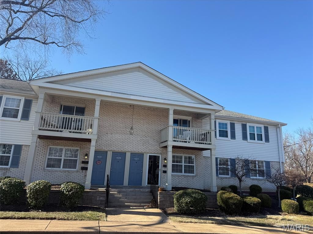 Photo of 1524 Swallow Drive, Brentwood, MO 63144 (MLS # 26028645)