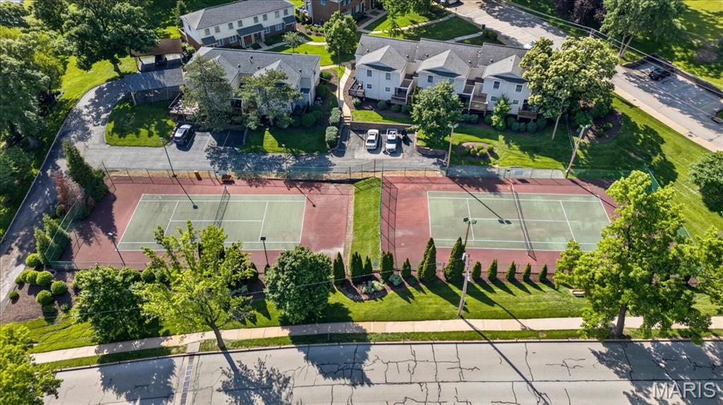 Brentwood Forest Condo Ph Five - Residential