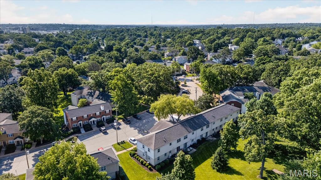 Brentwood Forest Condo Ph Five - Residential