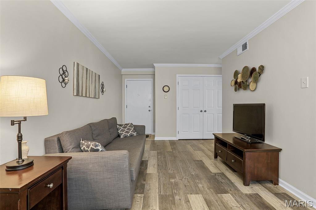 10080 Sakura Drive 8