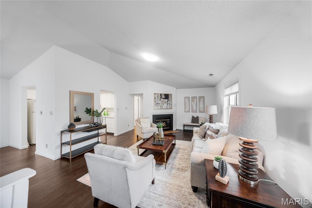 Brentwood Forest Condo Ph Seven - Residential