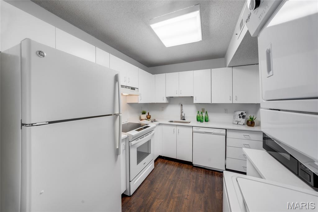 Brentwood Forest Condo Ph Seven - Residential