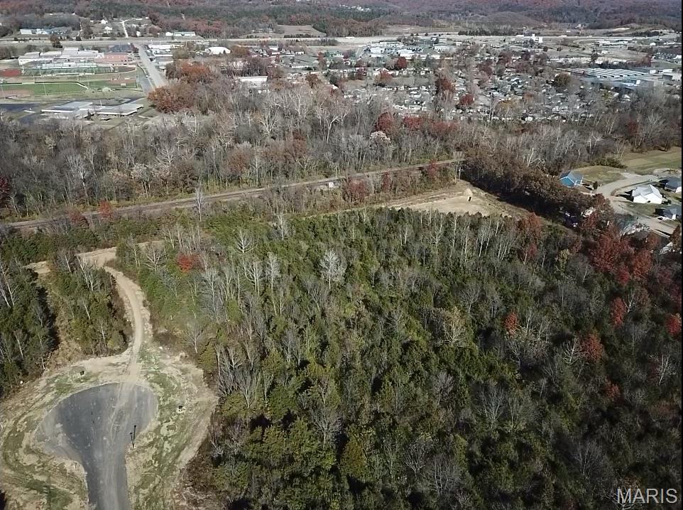 668 #12 Highlands Ct. Court