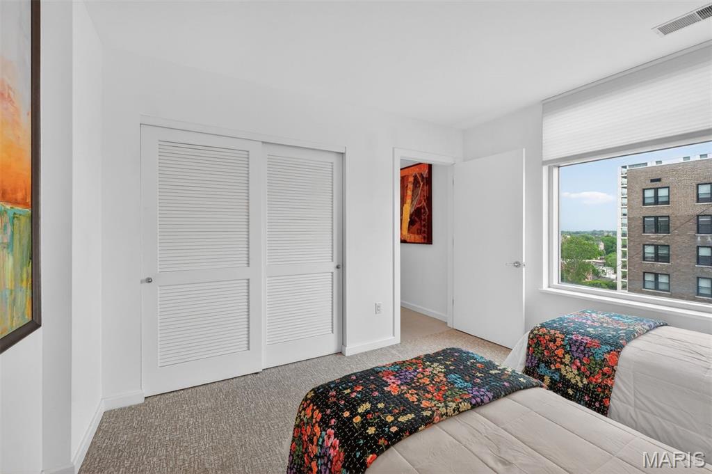4545 Lindell Blvd - Residential
