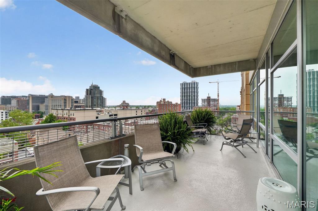 4545 Lindell Blvd - Residential