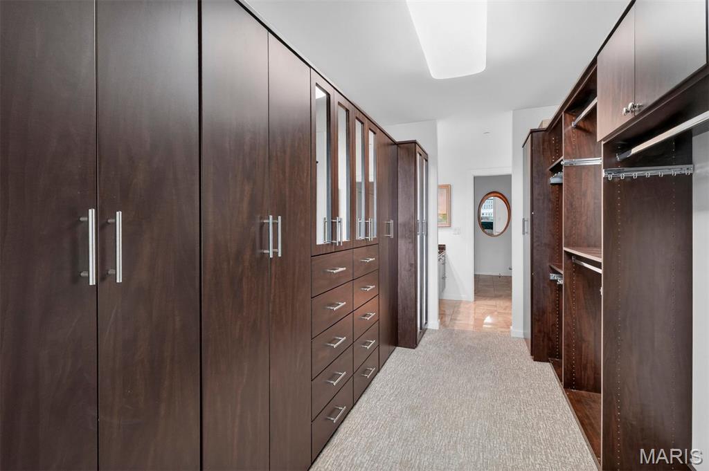 4545 Lindell Blvd - Residential