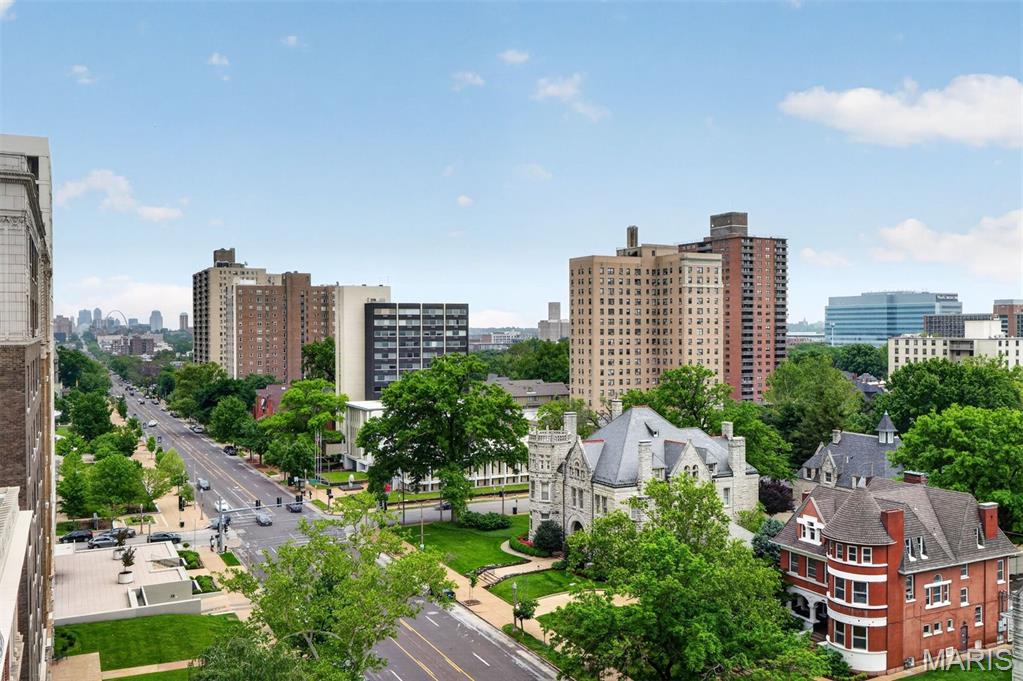4545 Lindell Blvd - Residential