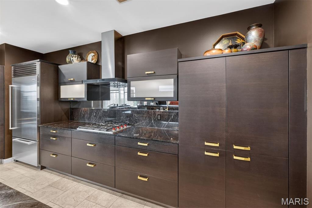 4545 Lindell Blvd - Residential