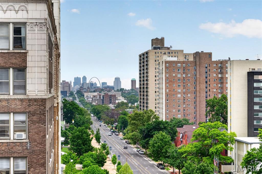 4545 Lindell Blvd - Residential