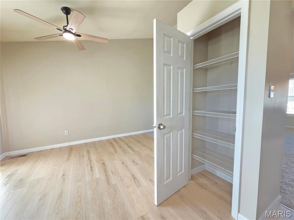 Valley Oaks 02 - Residential