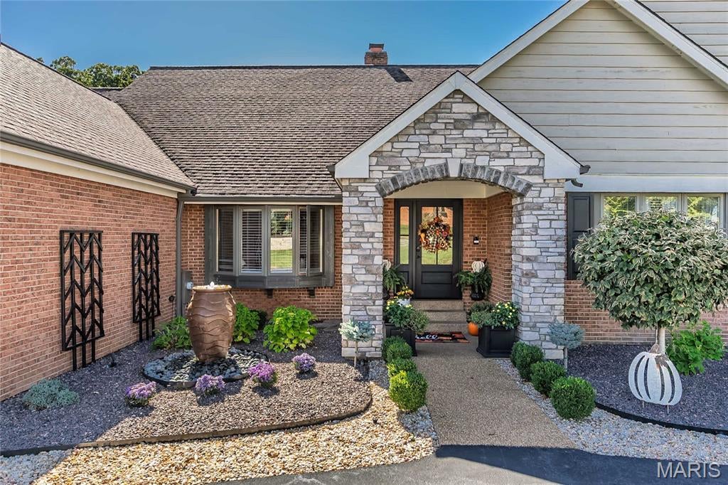 Photo of 13524 Pine Wood Trail, St Louis, MO 63128 (MLS # 26065367)
