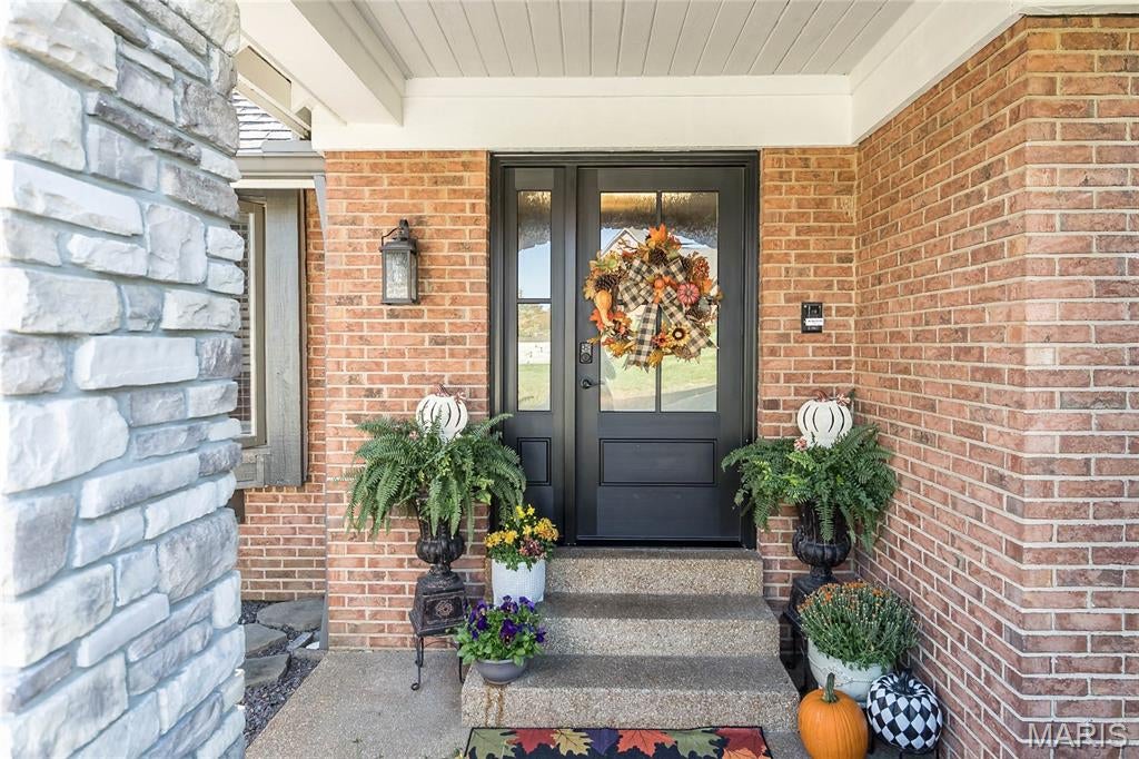 Photo of 13524 Pine Wood Trail, St Louis, MO 63128 (MLS # 26065367)