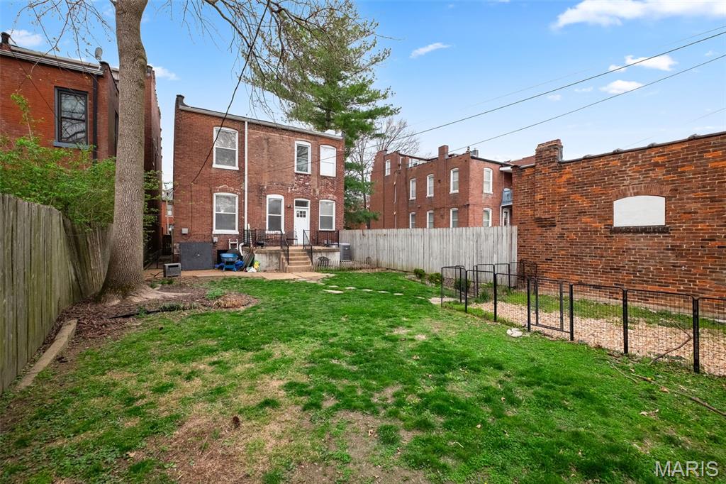 St Louis Commons Add - Residential