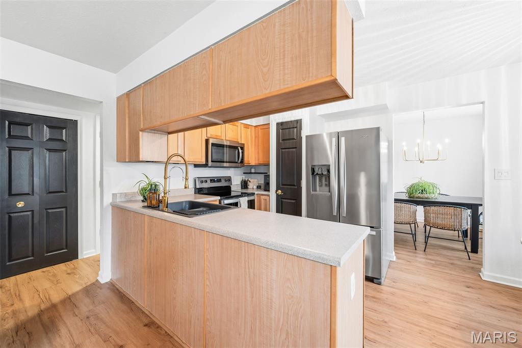 Greenbriar Condo - Residential