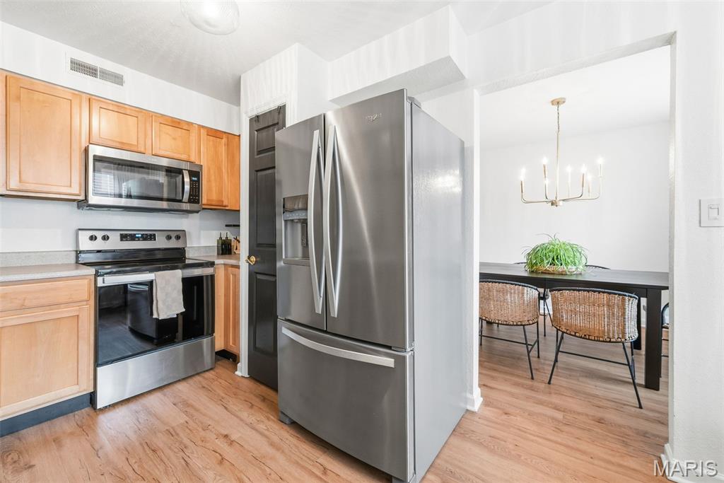 Greenbriar Condo - Residential